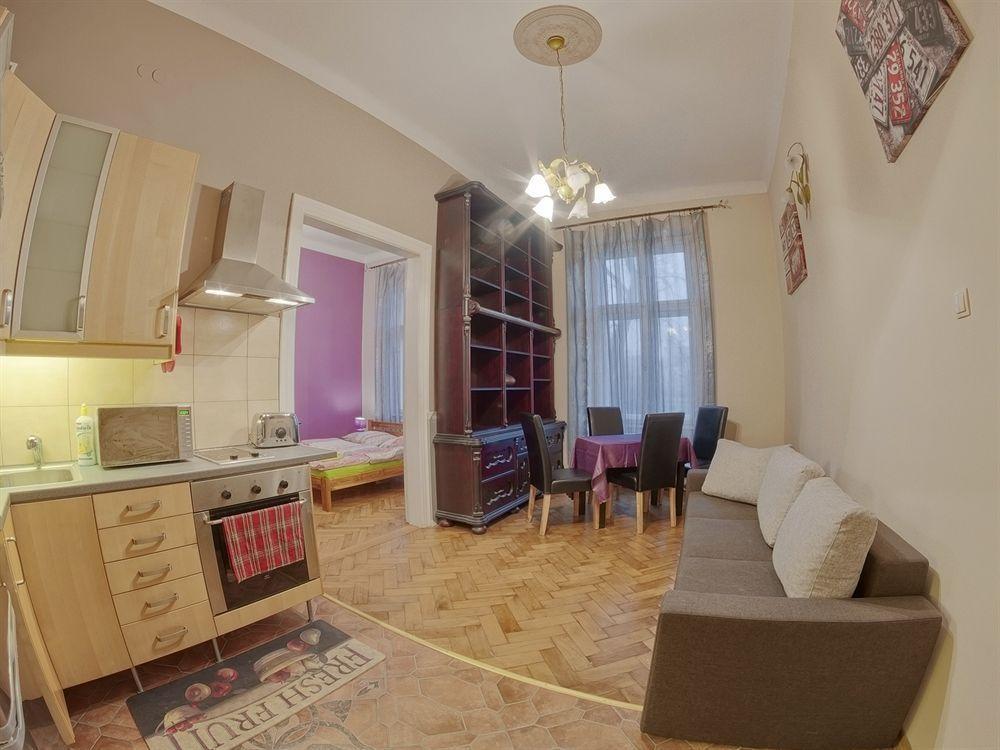 Hostel 70S Krakow Luaran gambar