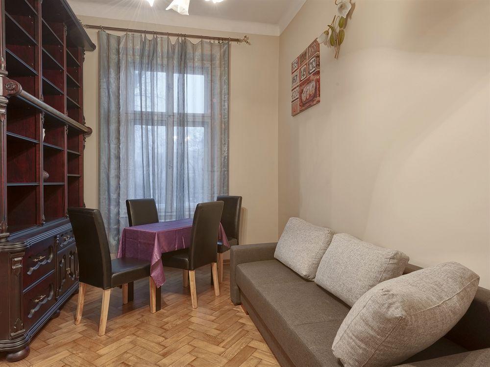 Hostel 70S Krakow Luaran gambar