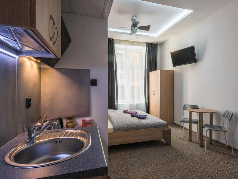 Hostel 70S Krakow Luaran gambar