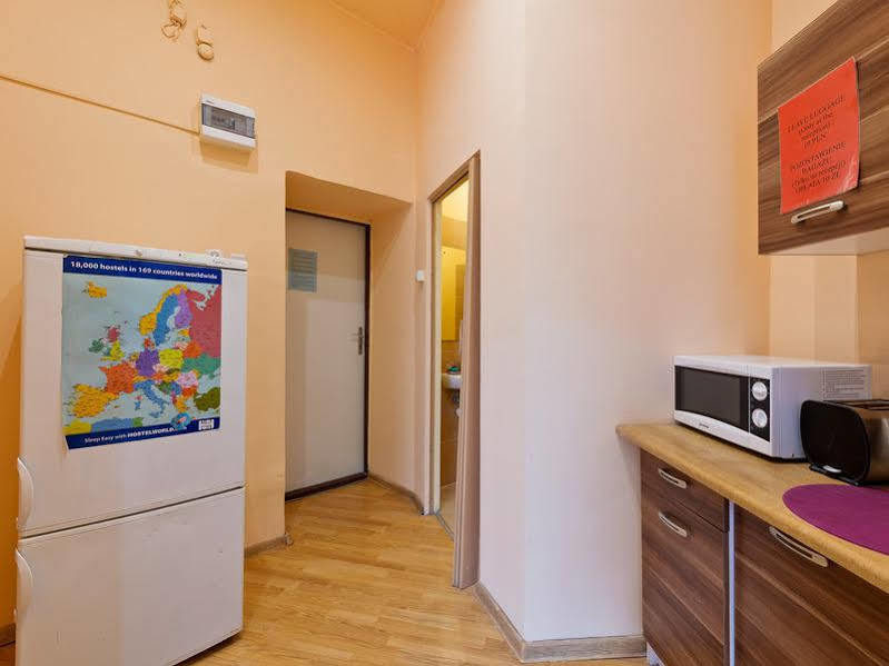 Hostel 70S Krakow Luaran gambar