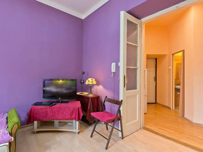 Hostel 70S Krakow Luaran gambar