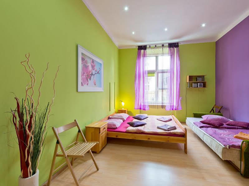 Hostel 70S Krakow Luaran gambar